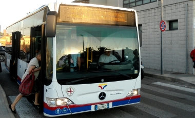 bus-navetta-2380x230.jpg