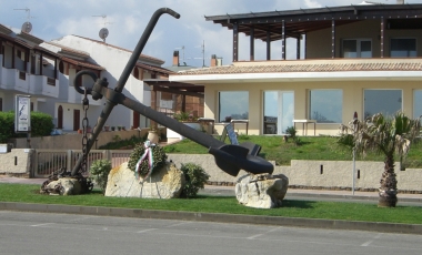 monumento-corazzata-roma-2380x230.jpg